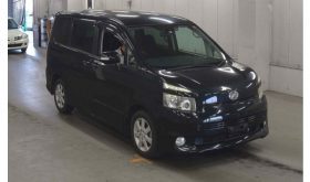 TOYOTA VOXY 2008