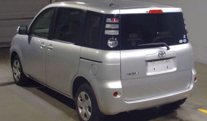 TOYOTA SIENTA 2006 full