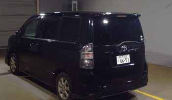 TOYOTA VOXY 2008 full