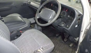 TOYOTA HIACE 2003 full