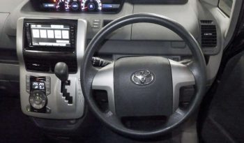 TOYOTA VOXY 2008 full