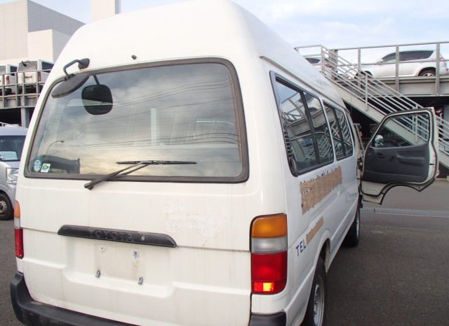 TOYOTA HIACE 2003 full