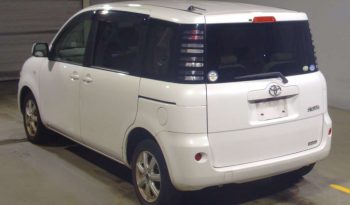 TOYOTA SIENTA 2004 full