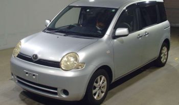 TOYOTA SIENTA 2005 full