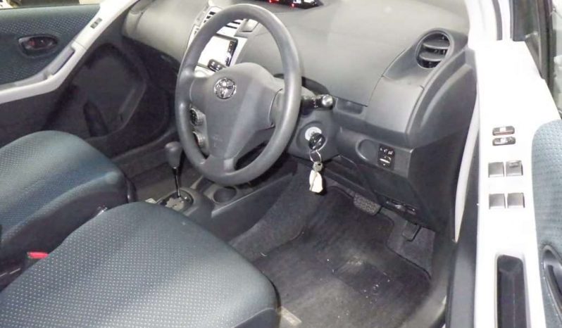 TOYOTA VITZ 2007 full