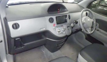 TOYOTA SIENTA 2005 full