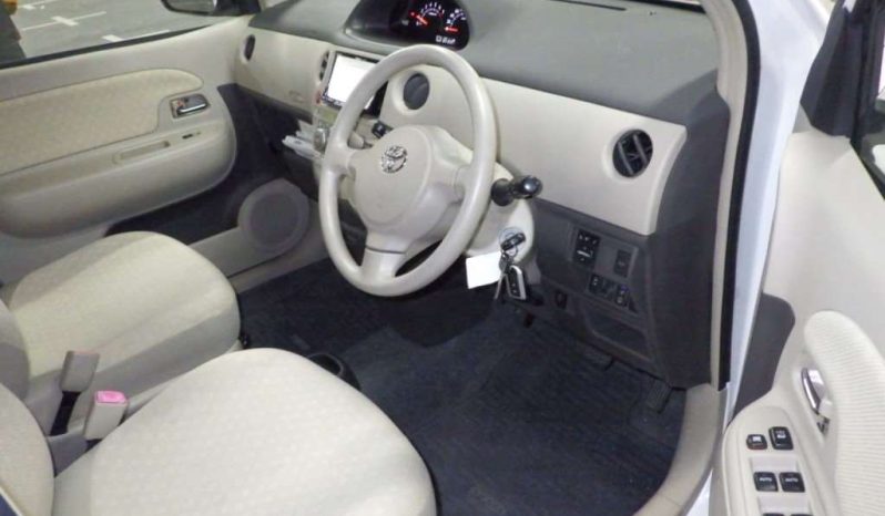 TOYOTA SIENTA 2007 full