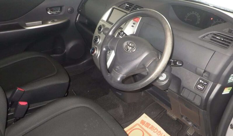 TOYOTA RACTIS 2009 full