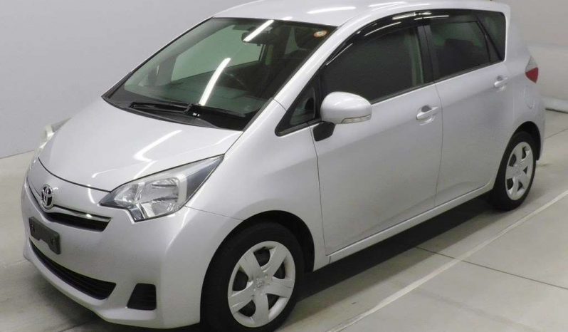 TOYOTA RACTIS 2011 full