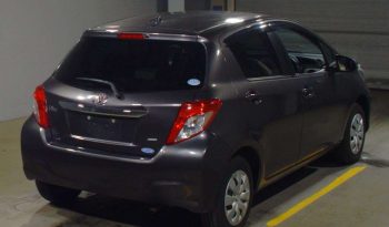 TOYOTA VITZ 2013 full