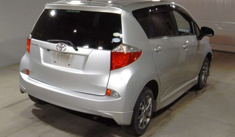 TOYOTA RACTIS 2011 full