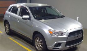MITSUBISHI RVR 2011