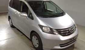 HONDA FREED 2009