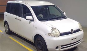 TOYOTA SIENTA 2005