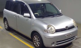 TOYOTA SIENTA 2006
