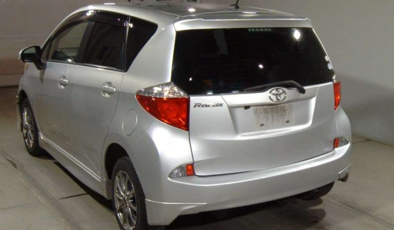 TOYOTA RACTIS 2011 full