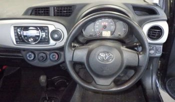 TOYOTA VITZ 2013 full