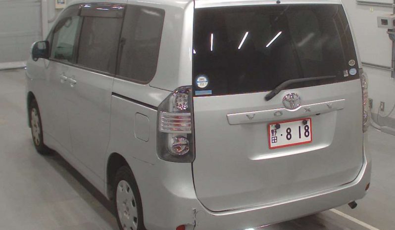 TOYOTA VOXY 2009 full