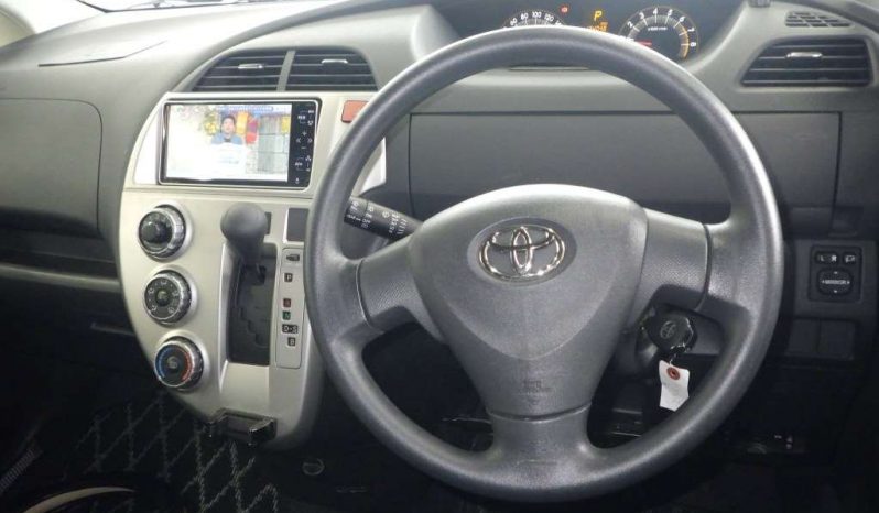 TOYOTA RACTIS 2010 full