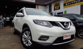 NISSAN X-TRAIL 2017