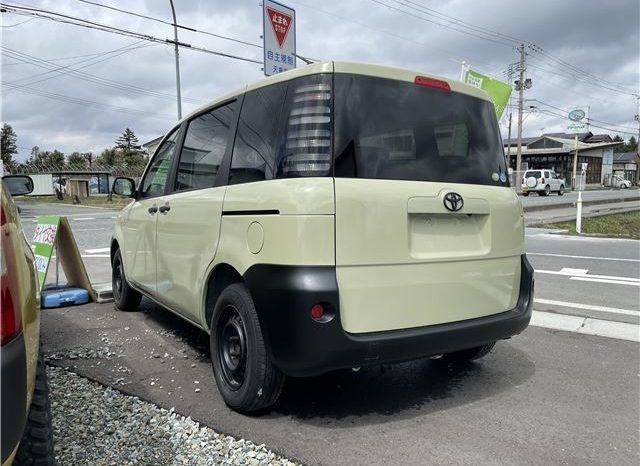 TOYOTA SIENTA 2005 full