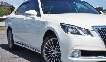 TOYOTA CROWN MAJESTA 2017 full