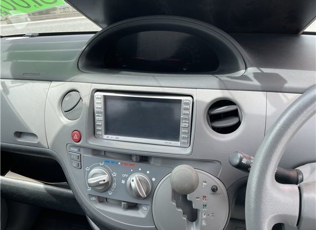 TOYOTA SIENTA 2005 full