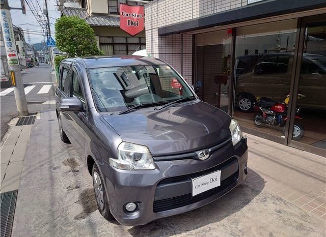 TOYOTA SIENTA 2012 full