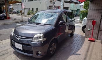 TOYOTA SIENTA 2012 full