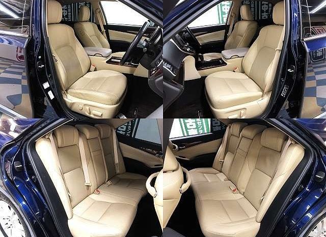 TOYOTA CROWN ROYAL SALOON 2013 full