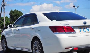 TOYOTA CROWN MAJESTA 2017 full