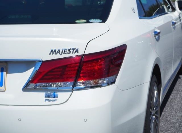 TOYOTA CROWN MAJESTA 2017 full