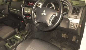 MITSUBISHI PAJERO 2017 full