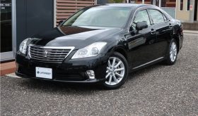 TOYOTA CROWN 2010