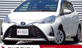 2017 TOYOTA VITZ F