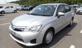 Corolla Axio Hybrid 2015