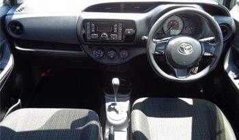 2017 TOYOTA VITZ F full