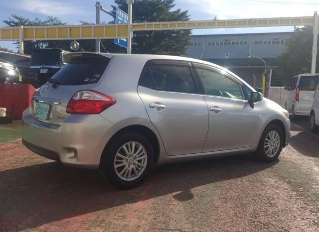 TOYOTA AURIS 2009 full