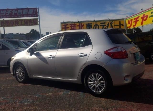 TOYOTA AURIS 2009 full