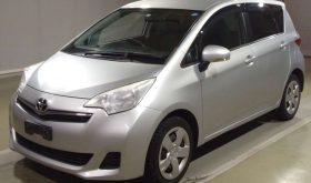 TOYOTA RACTIS 2011