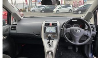 TOYOTA AURIS 2006 full