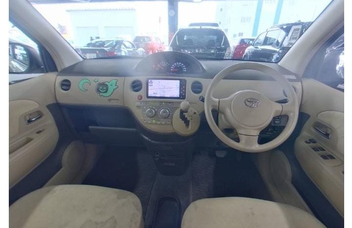 TOYOTA SIENTA  2010 full