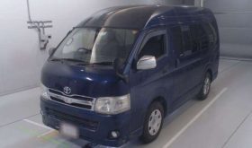 TOYOTA HIACE VAN 2013