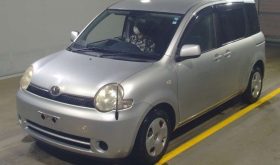 TOYOTA SIENTA 2003