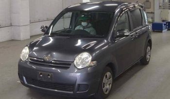 TOYOTA SIENTA 2010 full