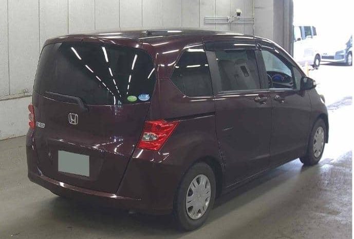 HONDA FREED 2011 full