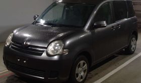 TOYOTA SIENTA 2010