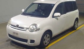 TOYOTA SIENTA 2009