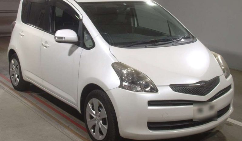 TOYOTA RACTIS 2010 full