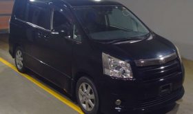 TOYOTA VOXY 2008